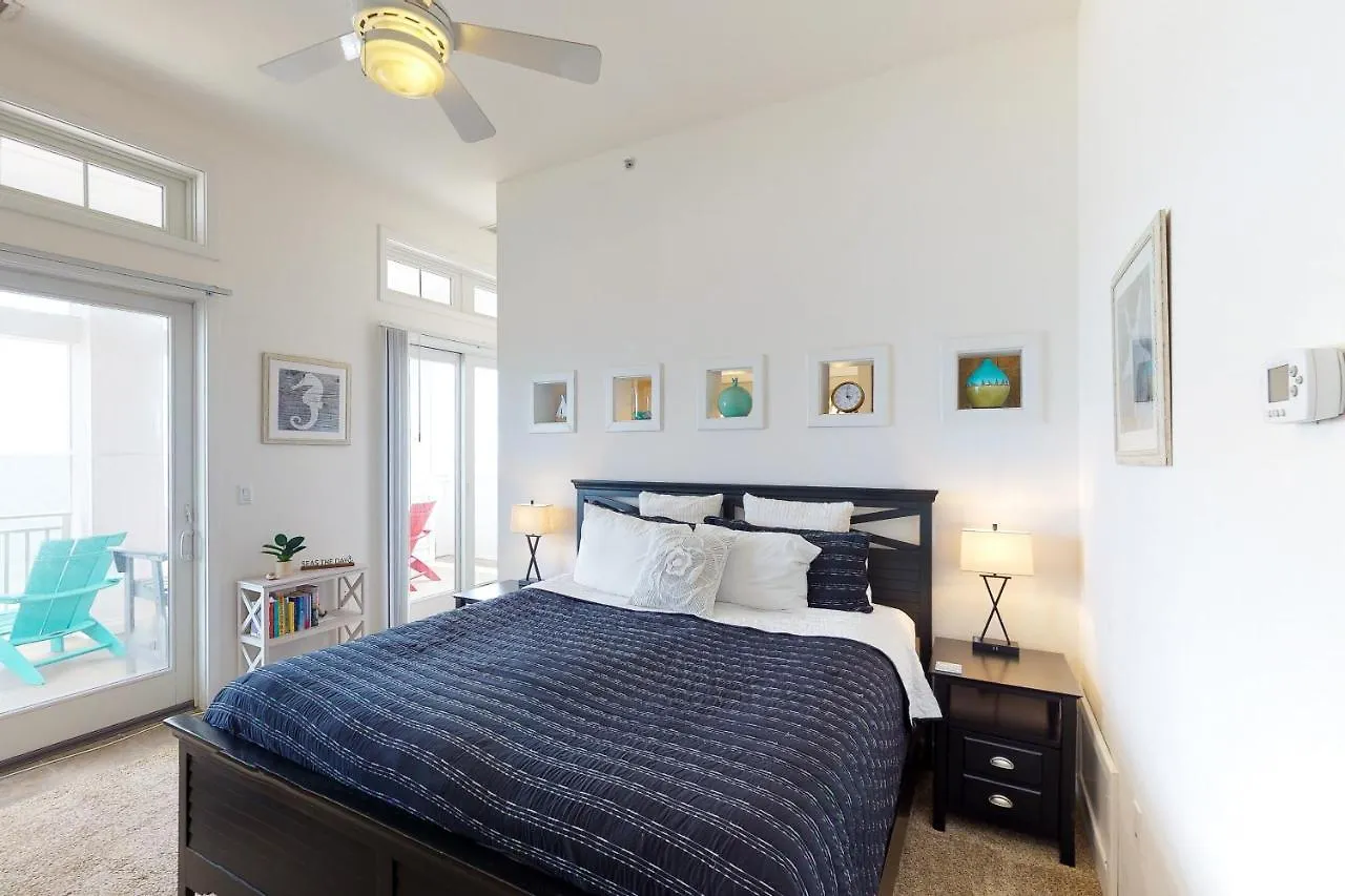 The Sanctuary - Penthouse Paradise B408 Virginia Beach 0*,  United States